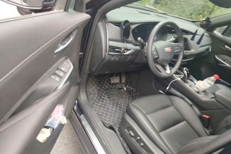 Used Cadillac XT4 2021 28T Two-Wheel Drive Leading Version Driver Seat
