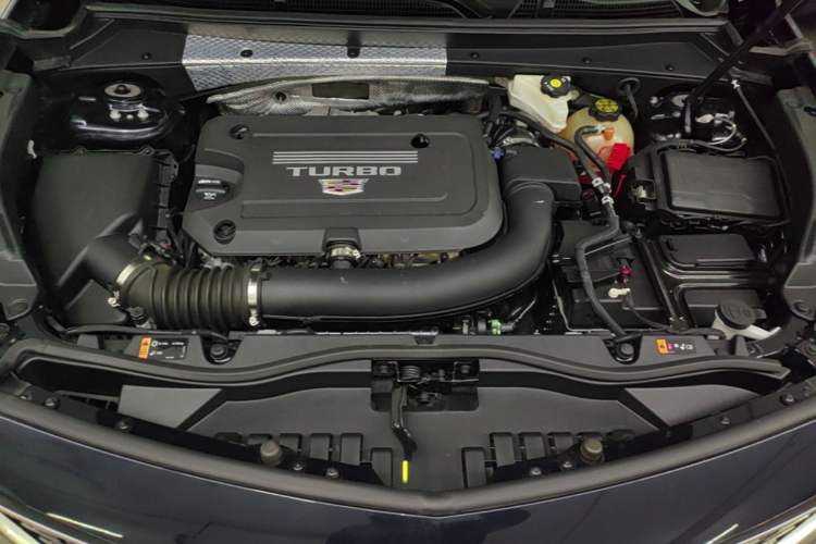 Used Cadillac XT4 2021 28T Two-Wheel Drive Leading Version Engine Bay