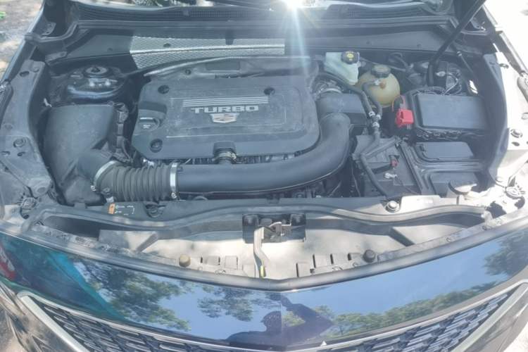 Used Cadillac XT4 2021 28T Two-Wheel Drive Luxury Version Engine Bay