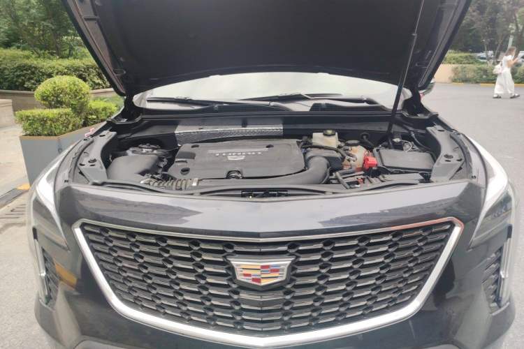 Used Cadillac XT4 2021 28T Two-Wheel Drive Leading Version Engine Bay