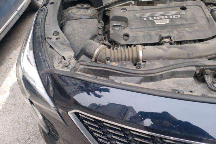 Used Cadillac XT4 2021 28T Two-Wheel Drive Leading Version Engine Bay Right