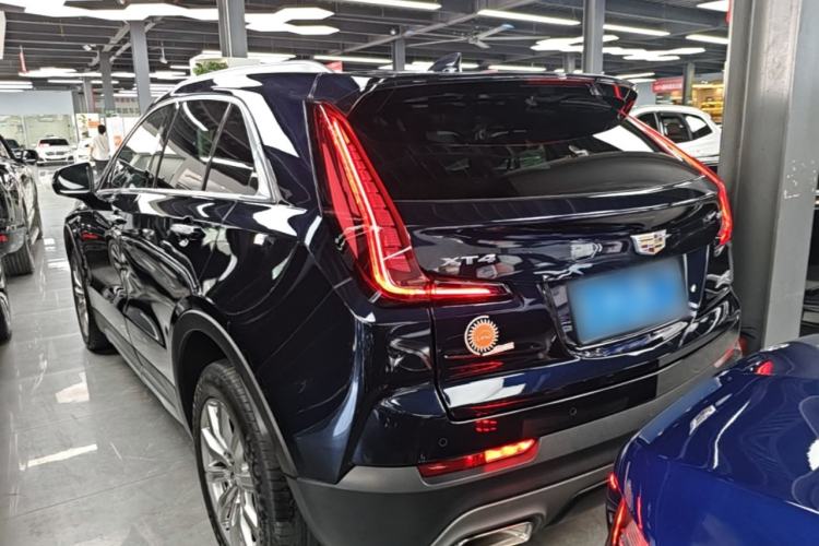 Used Cadillac XT4 2021 28T Two-Wheel Drive Leading Version Exterior 2
