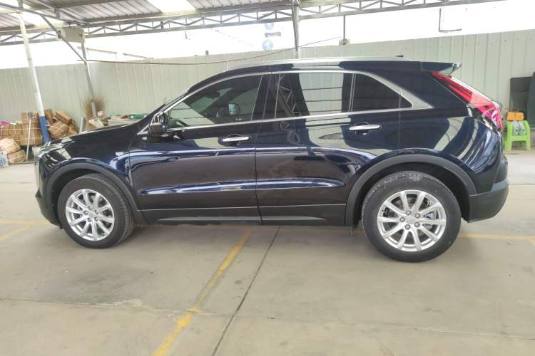 Used Cadillac XT4 2021 28T Two-Wheel Drive Tech Edition Exterior 3
