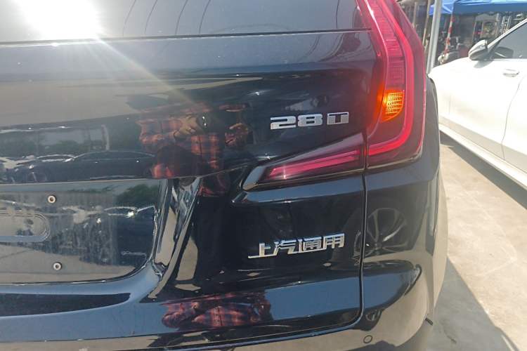 Used Cadillac XT4 2021 28T Two-Wheel Drive Leading Version Exterior 3