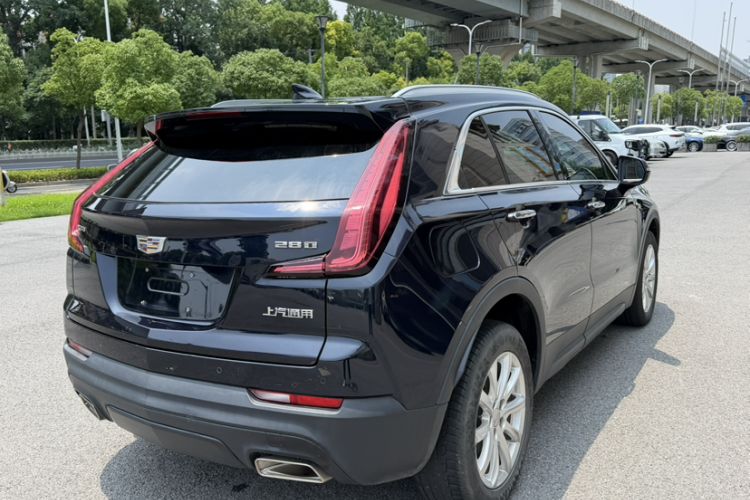 Used Cadillac XT4 2021 28T Two-Wheel Drive Tech Edition Exterior 3