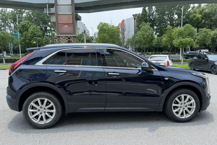 Used Cadillac XT4 2021 28T Two-Wheel Drive Tech Edition Exterior 4