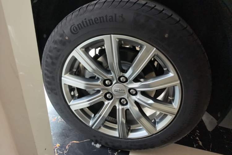 Used Cadillac XT4 2021 28T Two-Wheel Drive Luxury Version Exterior 5