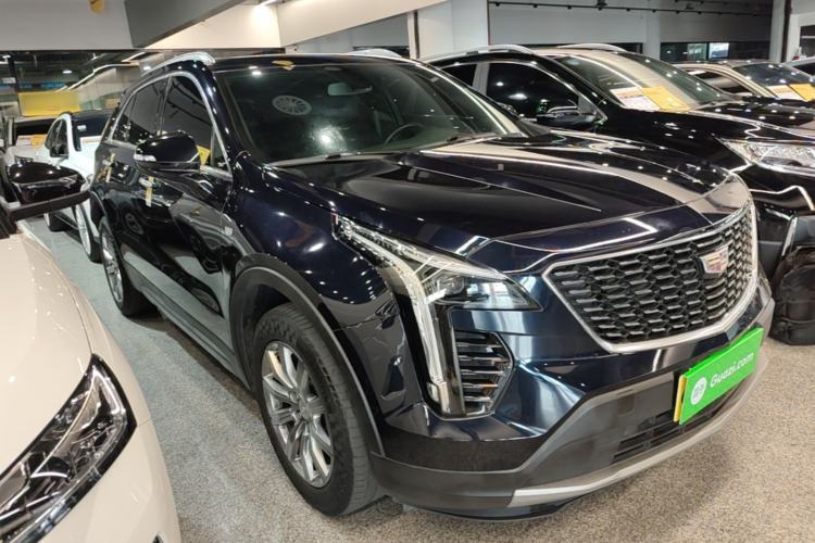 Used Cadillac XT4 2021 28T Two-Wheel Drive Leading Version Front Right 45 Deg