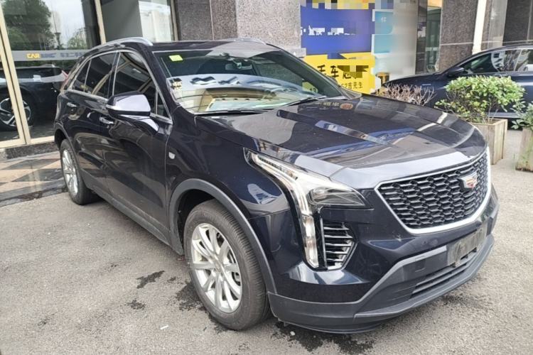 Used Cadillac XT4 2021 28T Two-Wheel Drive Tech Edition Front Right 45 Deg