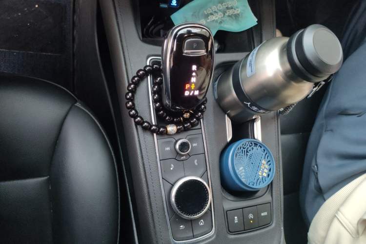 Used Cadillac XT4 2021 28T Two-Wheel Drive Leading Version Gear Lever
