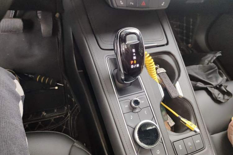 Used Cadillac XT4 2021 28T Two-Wheel Drive Leading Version Gear Lever