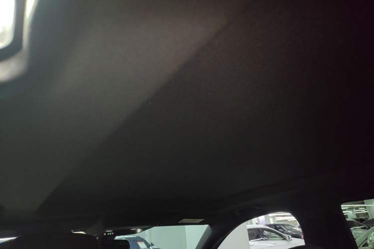 Used Cadillac XT4 2021 28T Two-Wheel Drive Leading Version Headliner