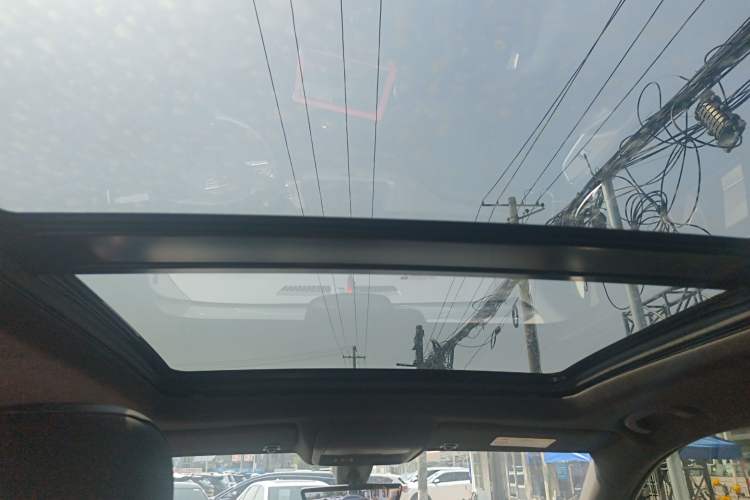 Used Cadillac XT4 2021 28T Two-Wheel Drive Leading Version Headliner