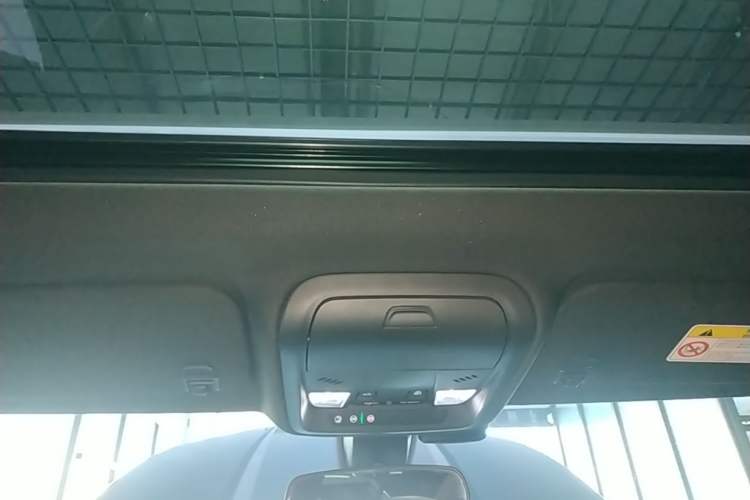 Used Cadillac XT4 2021 28T Two-Wheel Drive Tech Edition Headliner