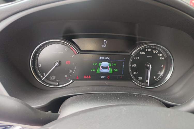 Used Cadillac XT4 2021 28T Two-Wheel Drive Leading Version Instrument Cluster