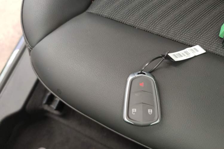 Used Cadillac XT4 2021 28T Two-Wheel Drive Tech Edition Interior 1