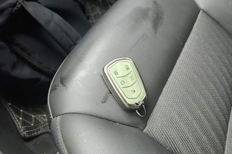 Used Cadillac XT4 2021 28T Two-Wheel Drive Tech Edition Interior 1
