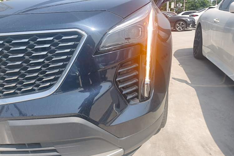 Used Cadillac XT4 2021 28T Two-Wheel Drive Leading Version Left Front Headlight