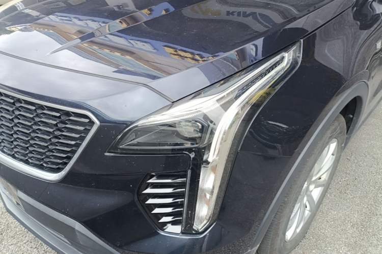 Used Cadillac XT4 2021 28T Two-Wheel Drive Tech Edition Left Front Headlight