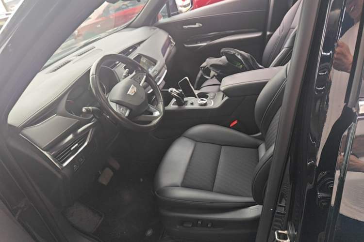 Used Cadillac XT4 2021 28T Two-Wheel Drive Tech Edition Left Front Seat
