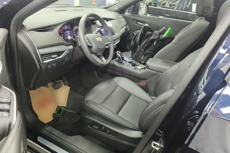 Used Cadillac XT4 2021 28T Two-Wheel Drive Leading Version Left Front Seat