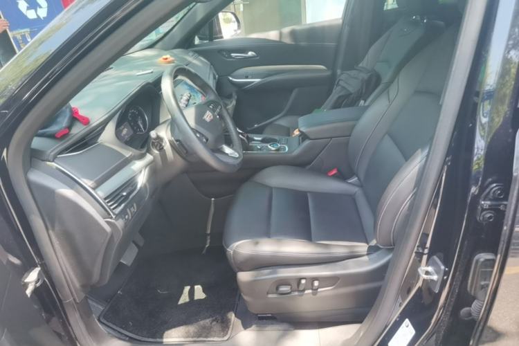 Used Cadillac XT4 2021 28T Two-Wheel Drive Luxury Version Left Front Seat