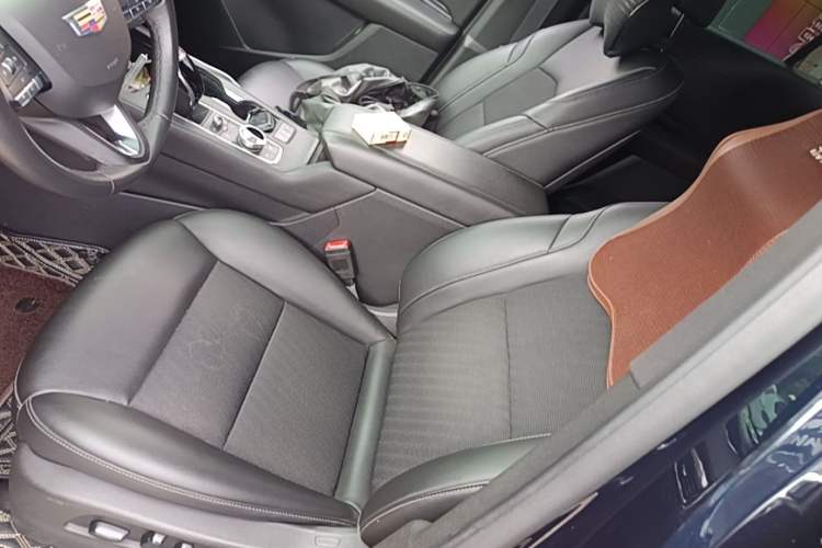 Used Cadillac XT4 2021 28T Two-Wheel Drive Tech Edition Left Front Seat