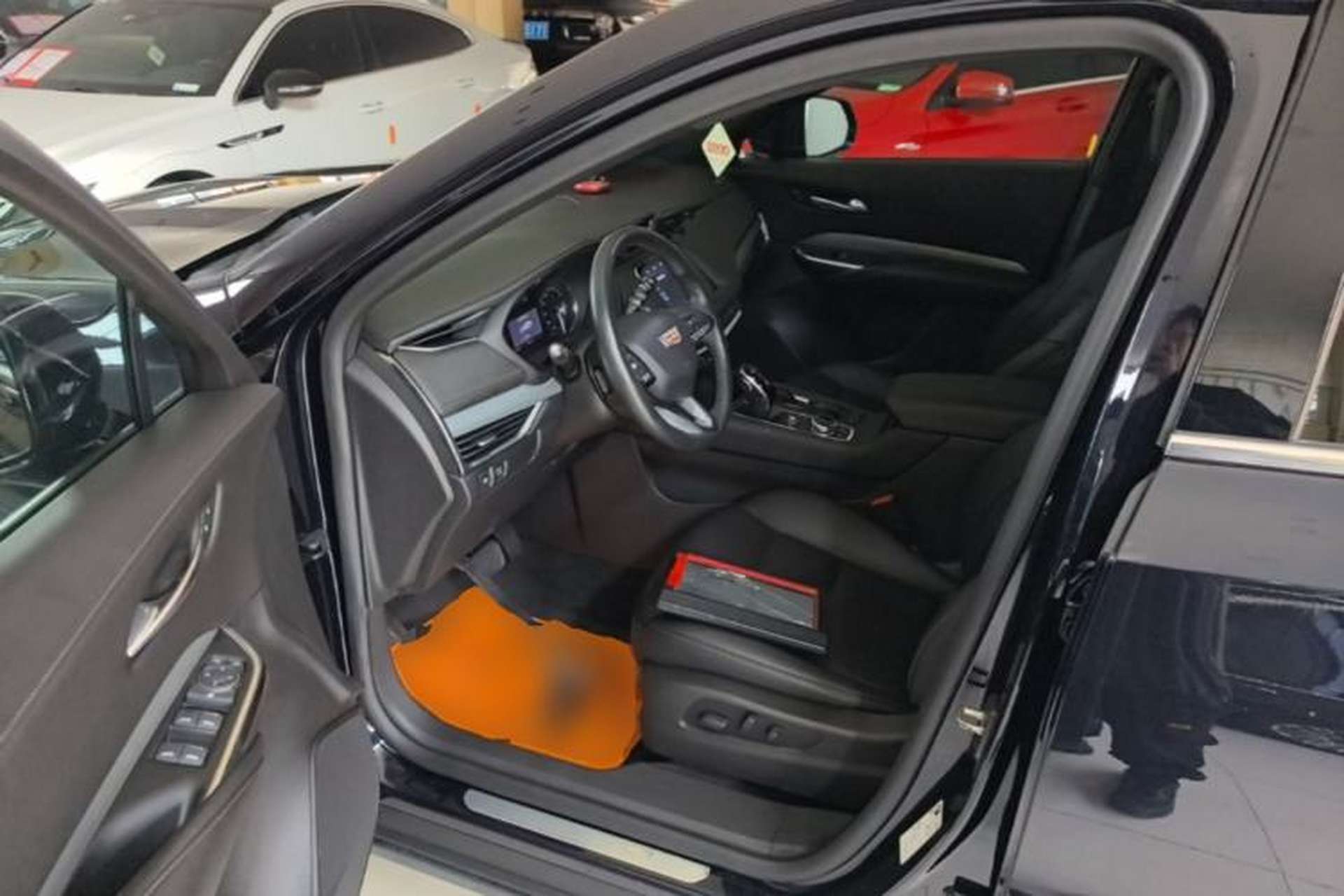 Used Cadillac XT4 2021 28T Two-Wheel Drive Luxury Version Left Front Seat