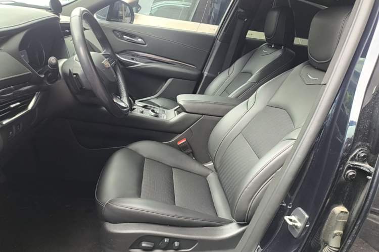 Used Cadillac XT4 2021 28T Two-Wheel Drive Tech Edition Left Front Seat