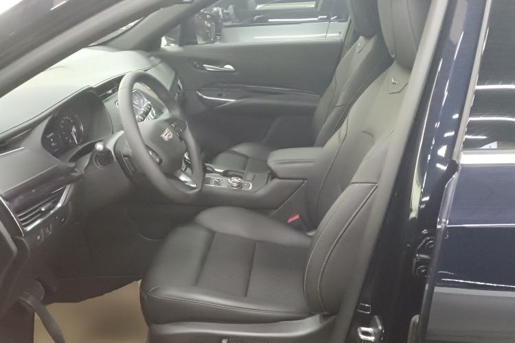 Used Cadillac XT4 2021 28T Two-Wheel Drive Tech Edition Left Front Seat