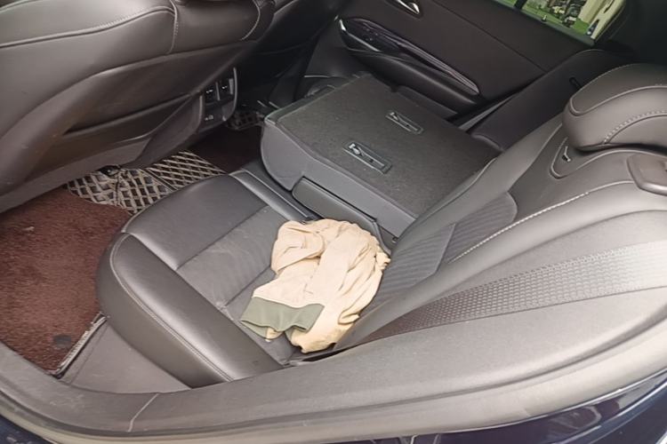 Used Cadillac XT4 2021 28T Two-Wheel Drive Tech Edition Left Rear Seat