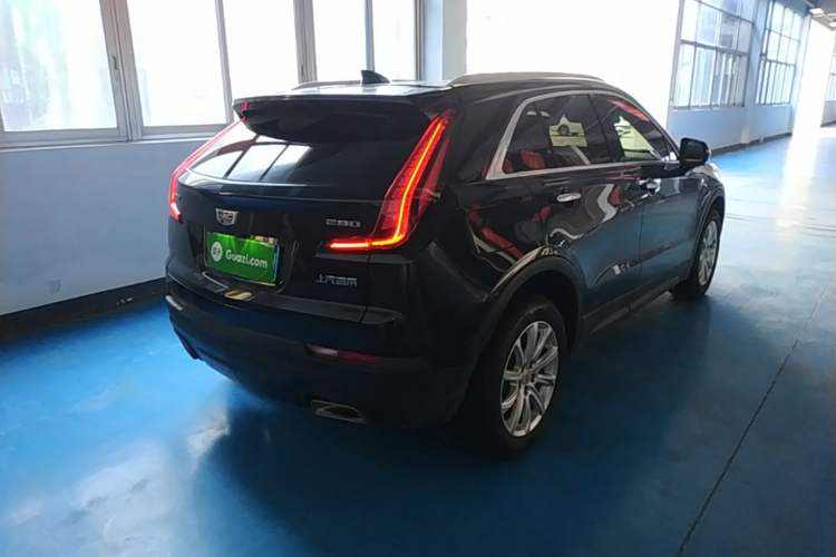 Used Cadillac XT4 2021 28T Two-Wheel Drive Tech Edition Rear Right 45 Deg
