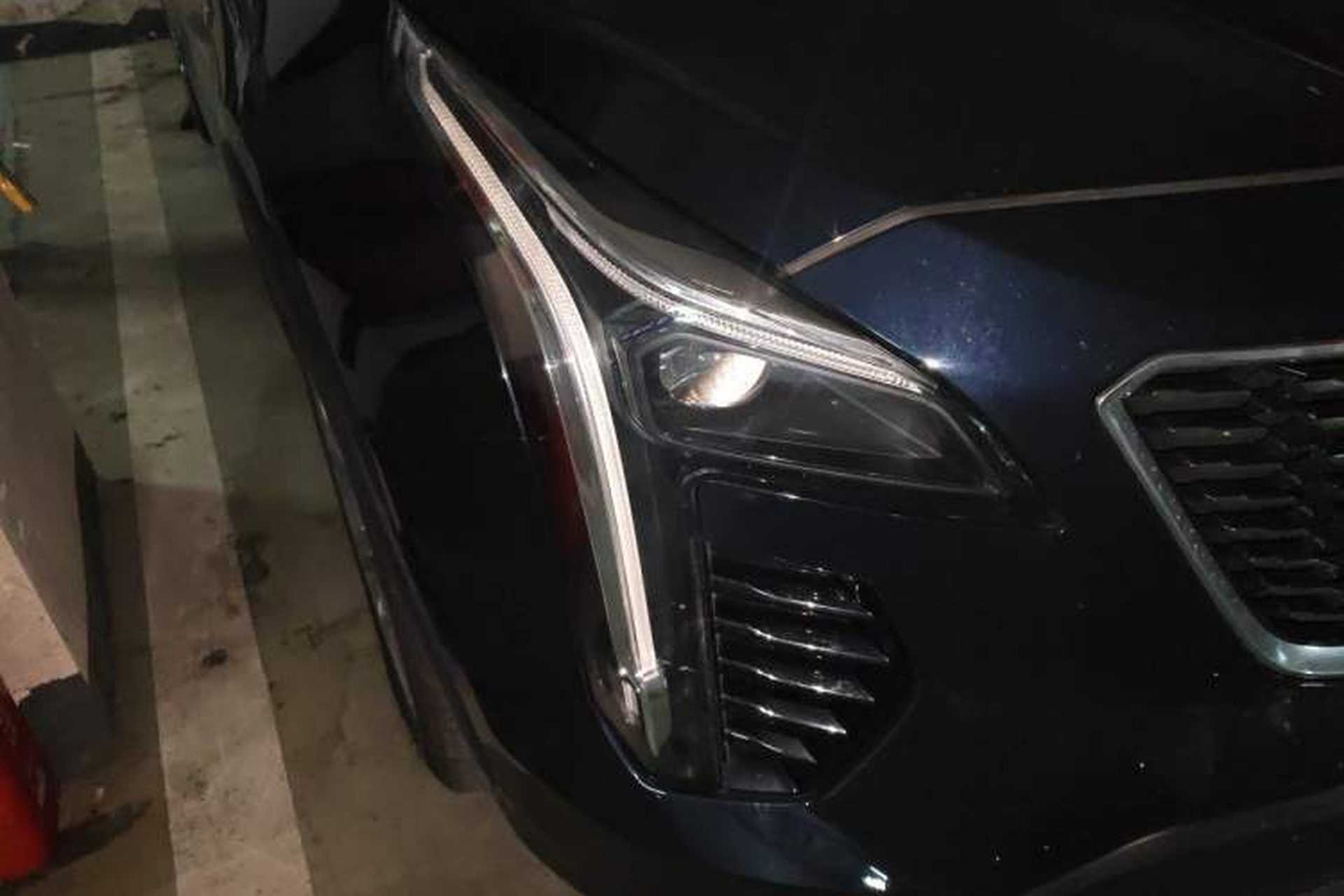 Used Cadillac XT4 2021 28T Two-Wheel Drive Leading Version Right Front Headlight