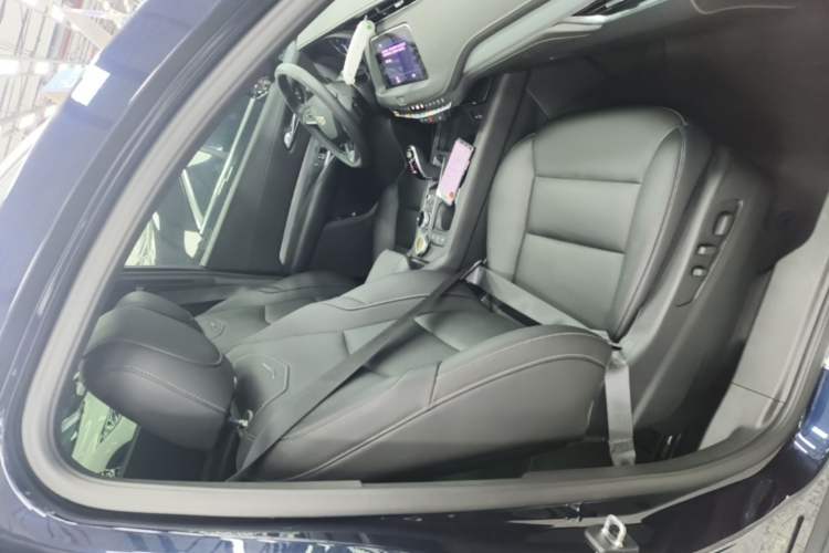 Used Cadillac XT4 2021 28T Two-Wheel Drive Leading Version Right Front Seat