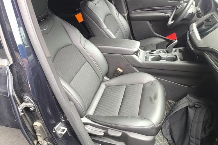Used Cadillac XT4 2021 28T Two-Wheel Drive Tech Edition Right Front Seat