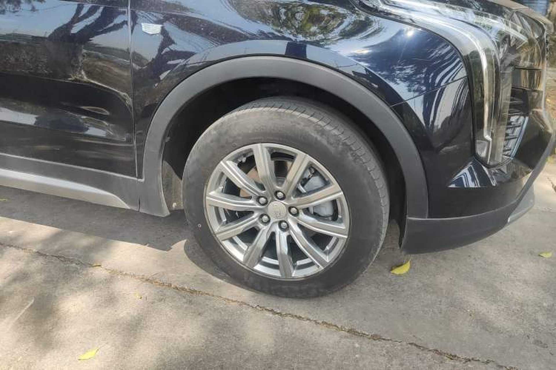Used Cadillac XT4 2021 28T Two-Wheel Drive Leading Version Right Front Wheel Hub