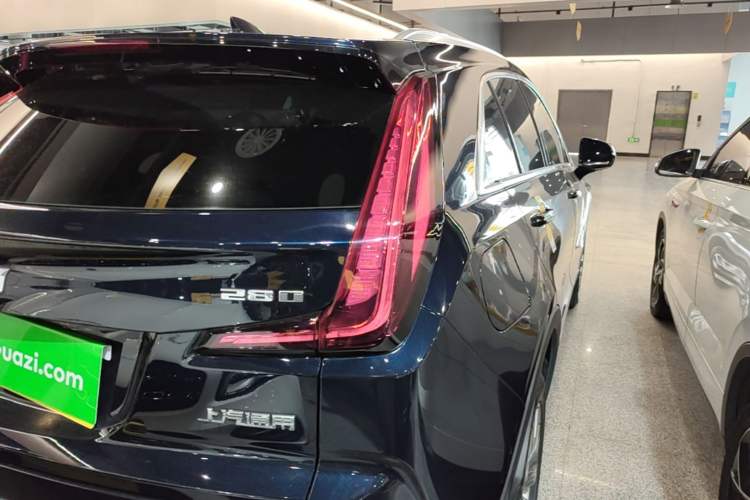 Used Cadillac XT4 2021 28T Two-Wheel Drive Leading Version Right Rear Taillight
