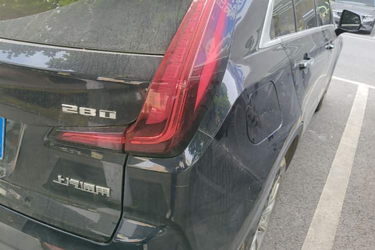Used Cadillac XT4 2021 28T Two-Wheel Drive Leading Version Right Rear Taillight