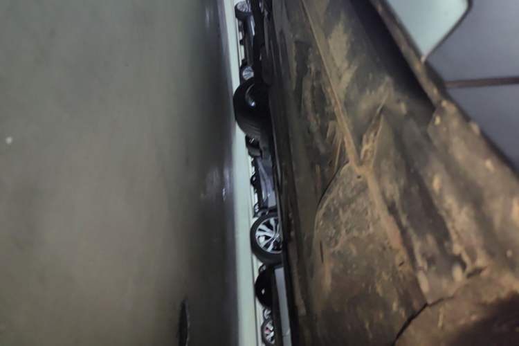 Used Cadillac XT4 2021 28T Two-Wheel Drive Leading Version Right Side Sill