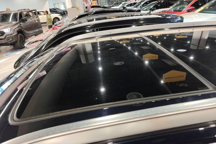 Used Cadillac XT4 2021 28T Two-Wheel Drive Leading Version Roof