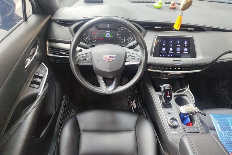 Used Cadillac XT4 2021 28T Two-Wheel Drive Leading Version Steering Wheel
