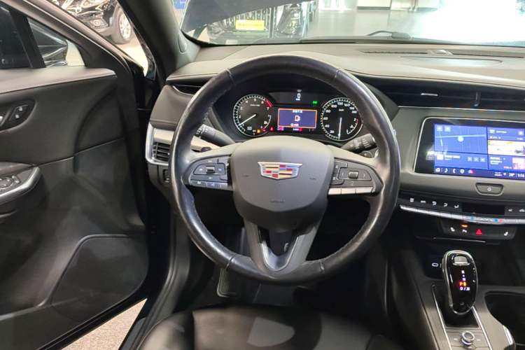Used Cadillac XT4 2021 28T Two-Wheel Drive Leading Version Steering Wheel