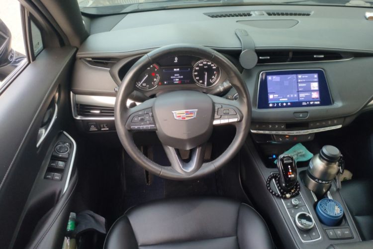 Used Cadillac XT4 2021 28T Two-Wheel Drive Leading Version Steering Wheel