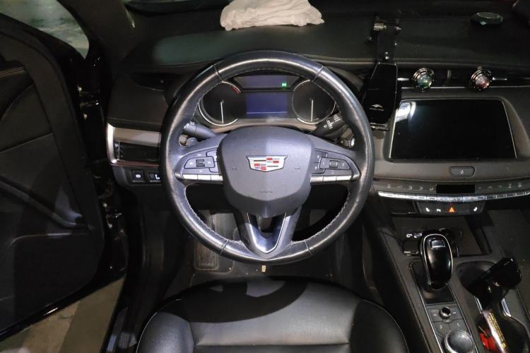 Used Cadillac XT4 2021 28T Two-Wheel Drive Leading Version Steering Wheel