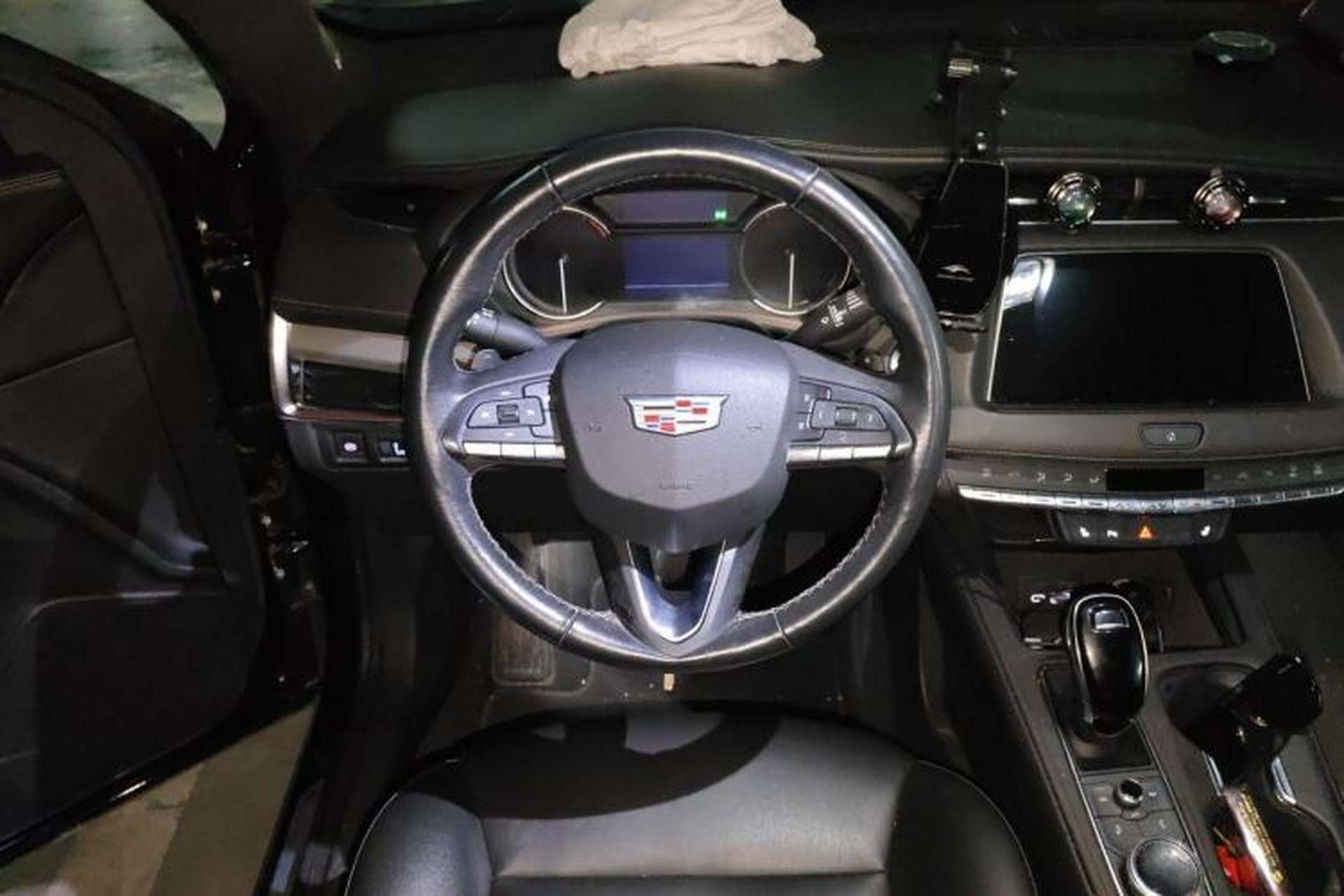 Used Cadillac XT4 2021 28T Two-Wheel Drive Leading Version Steering Wheel