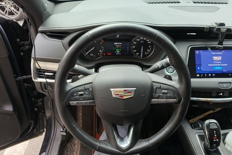 Used Cadillac XT4 2021 28T Two-Wheel Drive Leading Version Steering Wheel