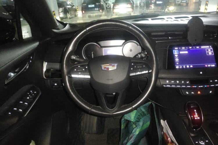 Used Cadillac XT4 2021 28T Two-Wheel Drive Leading Version Steering Wheel