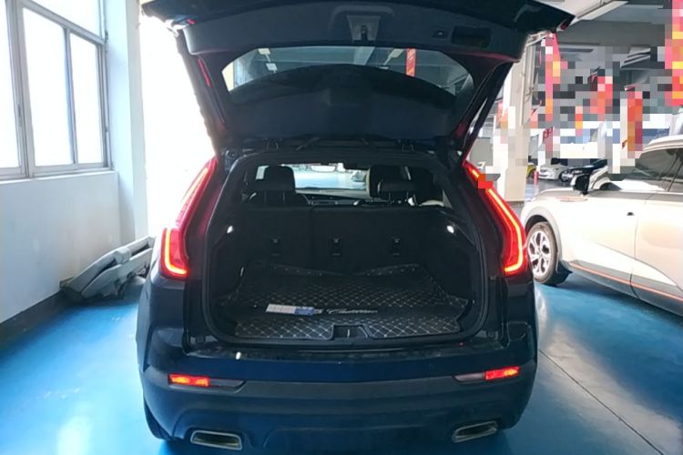 Used Cadillac XT4 2021 28T Two-Wheel Drive Tech Edition Trunk