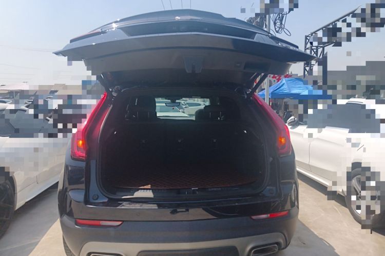 Used Cadillac XT4 2021 28T Two-Wheel Drive Leading Version Trunk