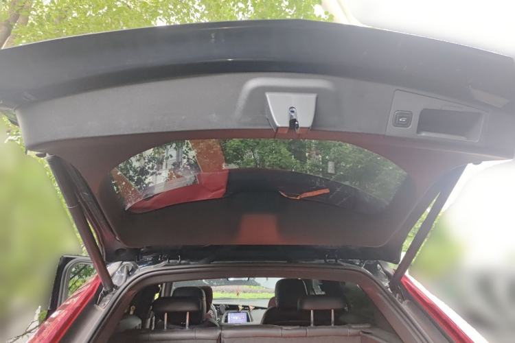 Used Cadillac XT4 2021 28T Two-Wheel Drive Leading Version Trunk